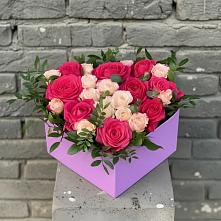 Цветочная композиция из Розы в коробке в Надыме