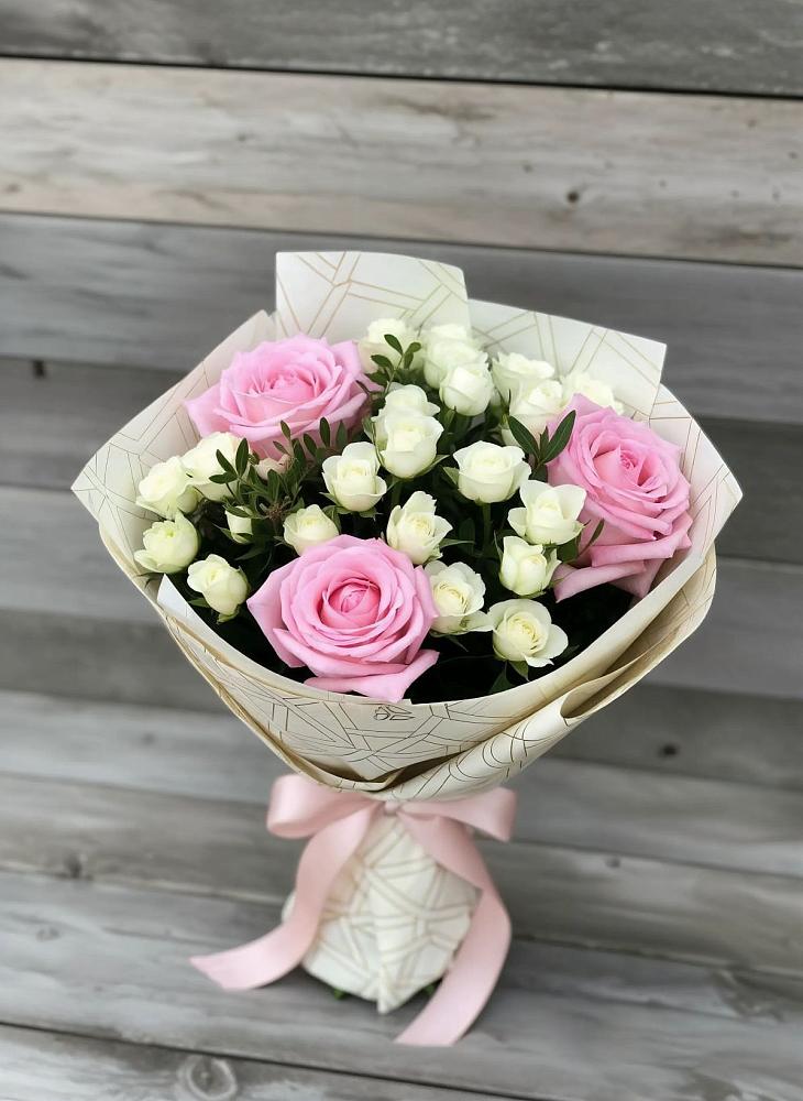 Букет цветов из: Розы в Надыме