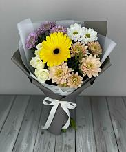 Букет цветов из:  Розы, Герберы и Хризантемы в Надыме