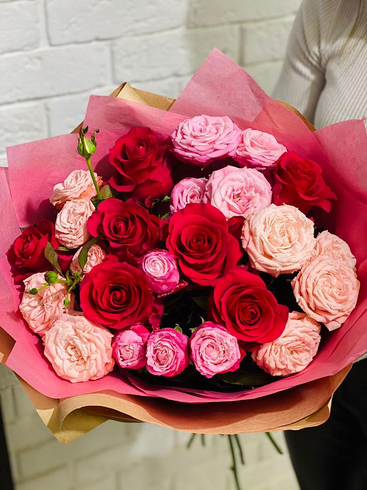 Букет цветов из: Розы в Надыме