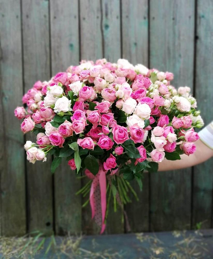 Букет Розовые кустовые розы Натали и Лав Лидия в Надыме