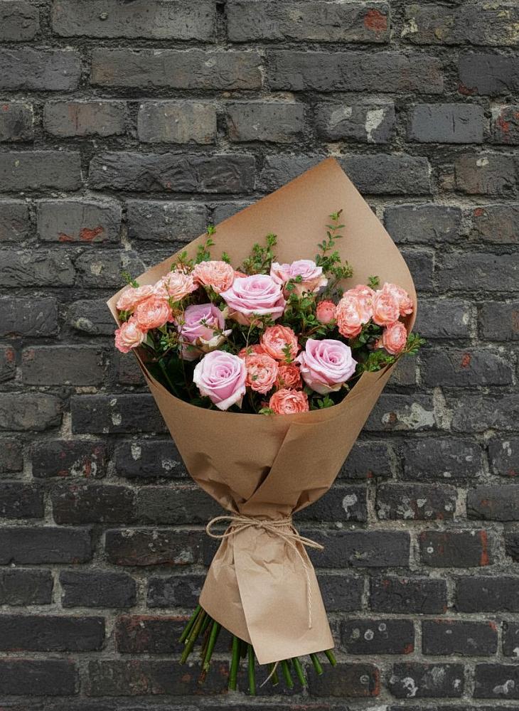 Букет цветов из: Розы в Надыме