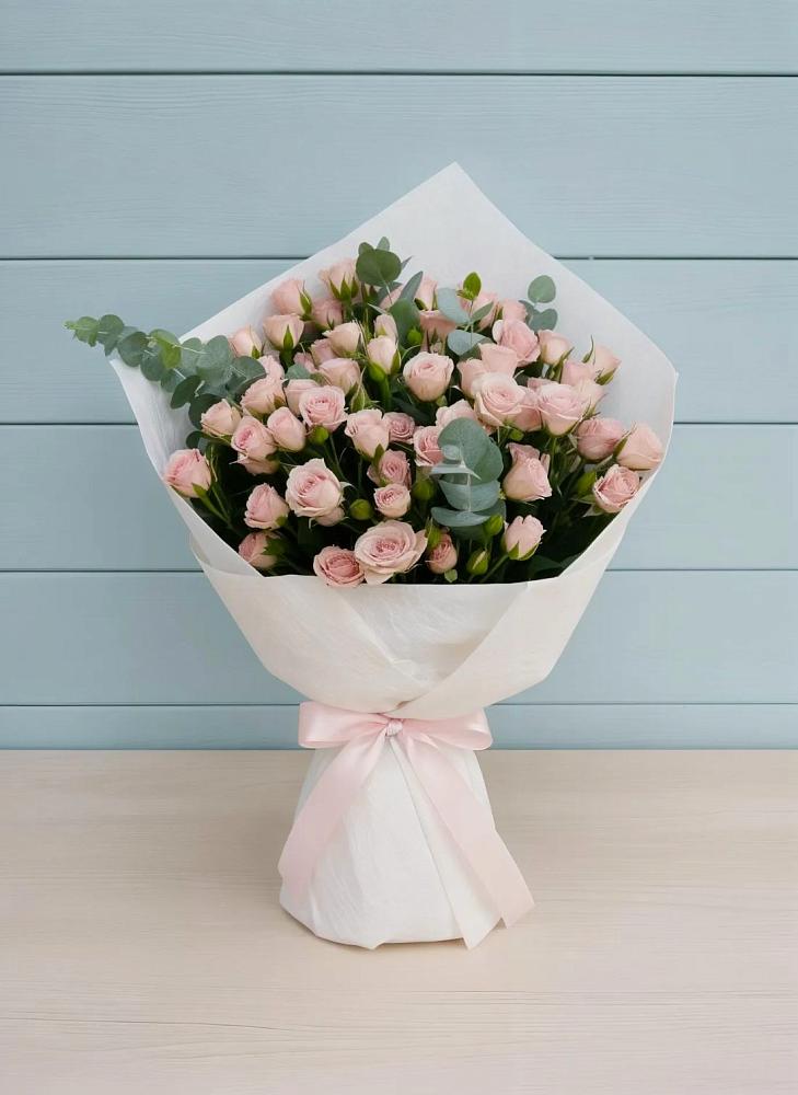 Букет цветов из: Розы в Надыме