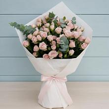 Букет цветов из:  Розы в Надыме
